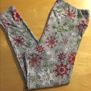 **UNICORN ALERT** Lularoe Snowflake Leggings